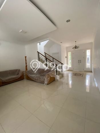 Disewakan! Rumah 4 Kamar Tidur &
3 Kamar Mandi di Gading Serpong, Tangerang Disewakan! Rumah 4 Kamar Tidur &
3 Kamar Mandi di Gading Serpong, Tangerang