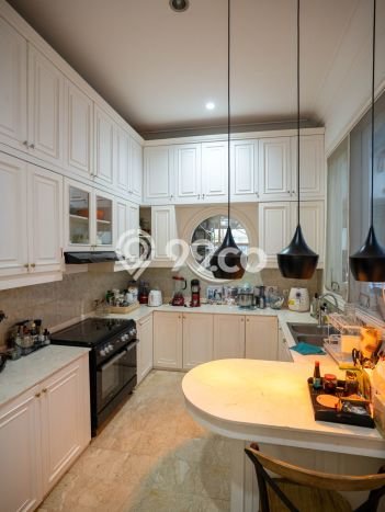 Rumah Elit Modern Tanpa Renovasi di Kemang Jakarta Selatan Rumah Elit Modern Tanpa Renovasi di Kemang Jakarta Selatan