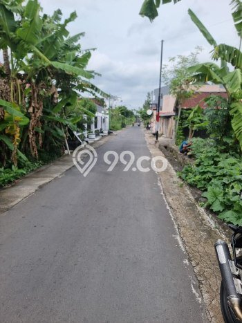 Jarang Ada! Tanah di Ngaglik Punya Luas 697m2 SHM Jarang Ada! Tanah di Ngaglik Punya Luas 697m2 SHM
