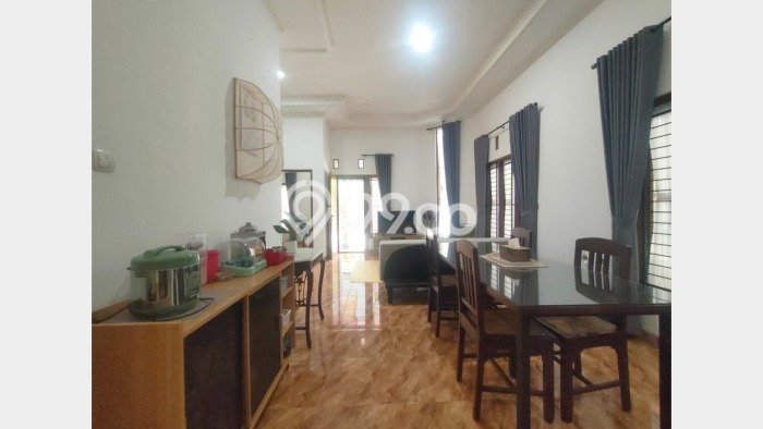 Rumah Kost untuk Dijual di Caturtunggal Punya 23 Kamar Rumah Kost untuk Dijual di Caturtunggal Punya 23 Kamar