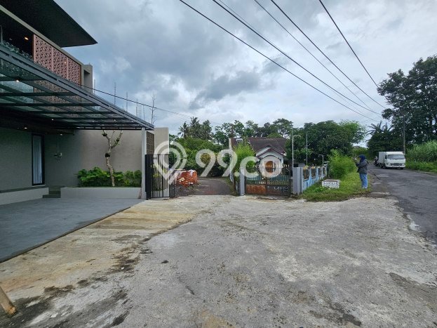 Rumah Strategis Modern Lb 130m2 di Ngemplak, Sleman Rumah Strategis Modern Lb 130m2 di Ngemplak, Sleman