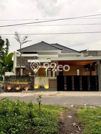 Dijual Cepat Rumah Bagus Siap Huni LB 111m2 di Ngaglik, Sleman Dijual Cepat Rumah Bagus Siap Huni LB 111m2 di Ngaglik, Sleman