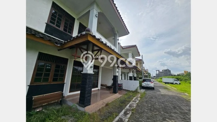 Jual Rumah Bagus Siap Huni LB 169m2 di Kalasan, Sleman Jual Rumah Bagus Siap Huni LB 169m2 di Kalasan, Sleman