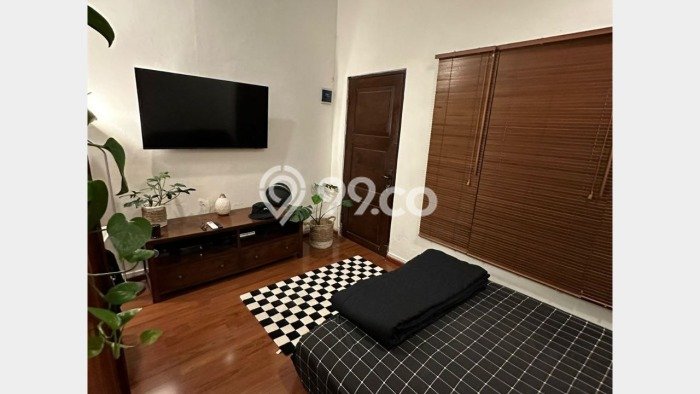 HOT LISTING! Rumah Siap Huni lokasi Depok, Sleman, Luas 360m² LB 147m² HOT LISTING! Rumah Siap Huni lokasi Depok, Sleman, Luas 360m² LB 147m²