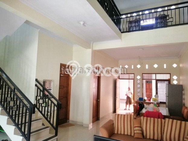 Rumah Eksklusif Siap Huni LT 1218m2 di Gamping, Sleman Rumah Eksklusif Siap Huni LT 1218m2 di Gamping, Sleman