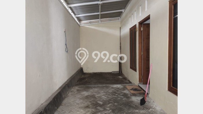Rumah Terawat 3 KT 1 KM di Maguwoharjo, Yogyakarta Rumah Terawat 3 KT 1 KM di Maguwoharjo, Yogyakarta
