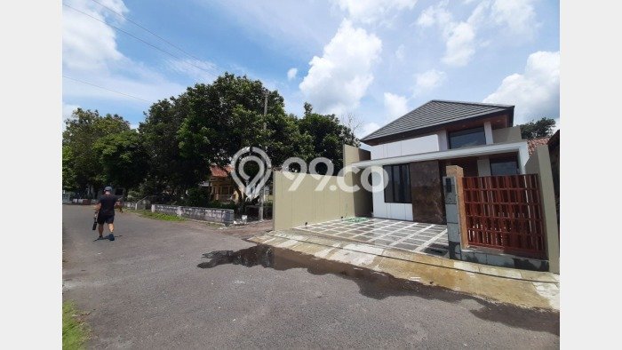 Hunian Cantik Modern Lb 120m2 di Ngaglik, Sleman Hunian Cantik Modern Lb 120m2 di Ngaglik, Sleman