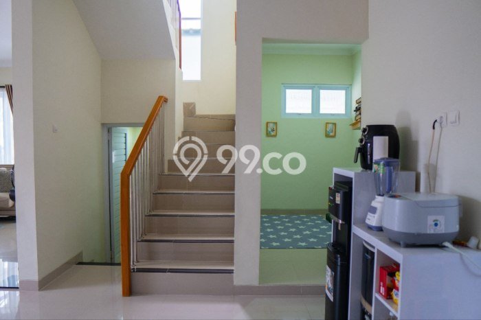 Rumah Elit Modern Tanpa Renovasi di Purwomartani Sleman Rumah Elit Modern Tanpa Renovasi di Purwomartani Sleman