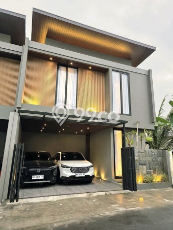 For Sale Rumah 3 Kamar Lokasi Strategis Nyaman dan Strategis di Depok For Sale Rumah 3 Kamar Lokasi Strategis Nyaman dan Strategis di Depok