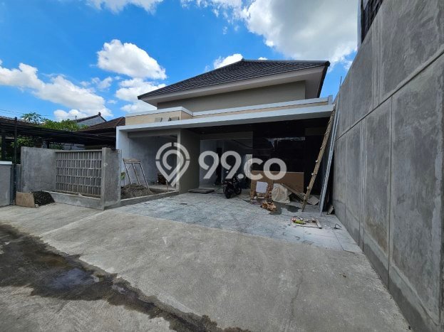 Rumah Modern 4 KT LT 202m2 di Purwomartani Rumah Modern 4 KT LT 202m2 di Purwomartani