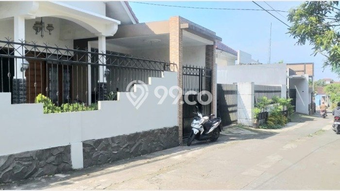 Rumah Strategis Minimalis Lb 179m2 di Ngaglik, Sleman Rumah Strategis Minimalis Lb 179m2 di Ngaglik, Sleman