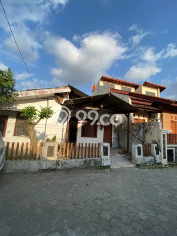 Dijual Rumah Eksklusif 4 KT di Caturtunggal, Sleman Dijual Rumah Eksklusif 4 KT di Caturtunggal, Sleman