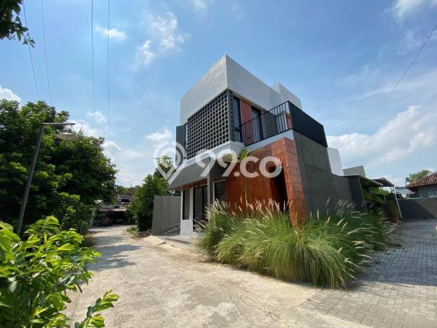 Rumah Modern Cantik 3 KT Bisa Langsung Pindah di Sewon Rumah Modern Cantik 3 KT Bisa Langsung Pindah di Sewon
