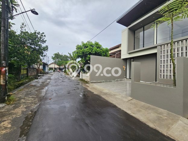 Rumah Strategis Minimalis Lb 120m2 di Ngaglik, Sleman Rumah Strategis Minimalis Lb 120m2 di Ngaglik, Sleman