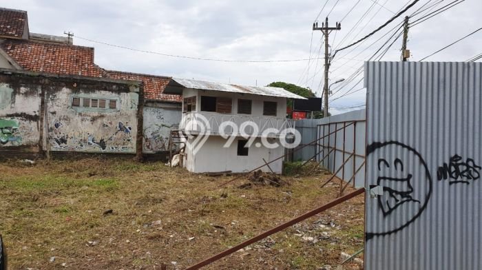 Dijual Tanah di Yogyakarta, Luas 2100m2 - Dijual Tanah di Yogyakarta, Luas 2100m2 -