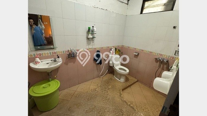 HOT LISTING! Rumah Siap Huni lokasi Depok, Sleman, Luas 360m² LB 147m² HOT LISTING! Rumah Siap Huni lokasi Depok, Sleman, Luas 360m² LB 147m²