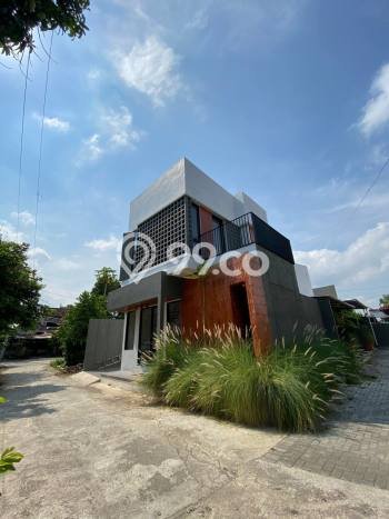 Rumah Modern Cantik 3 KT Bisa Langsung Pindah di Sewon Rumah Modern Cantik 3 KT Bisa Langsung Pindah di Sewon