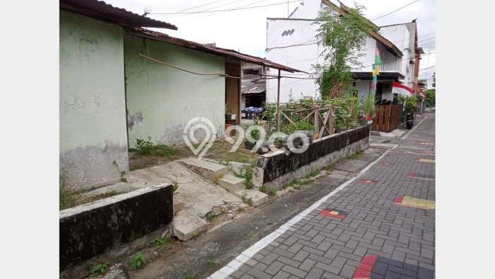 Lahan Dijual Lokasi Strategis di Sleman dengan Luas 96m2 Lahan Dijual Lokasi Strategis di Sleman dengan Luas 96m2