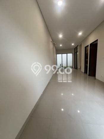 Rumah Luxury Modern Tanpa Renovasi di Bojong Indah Jakarta Barat Rumah Luxury Modern Tanpa Renovasi di Bojong Indah Jakarta Barat