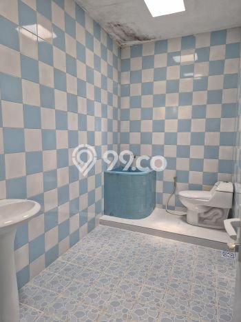 Rumah Mewah LB 170m2 Siap Pakai Desain Elegan di Duta Garden, Jakarta Barat Rumah Mewah LB 170m2 Siap Pakai Desain Elegan di Duta Garden, Jakarta Barat