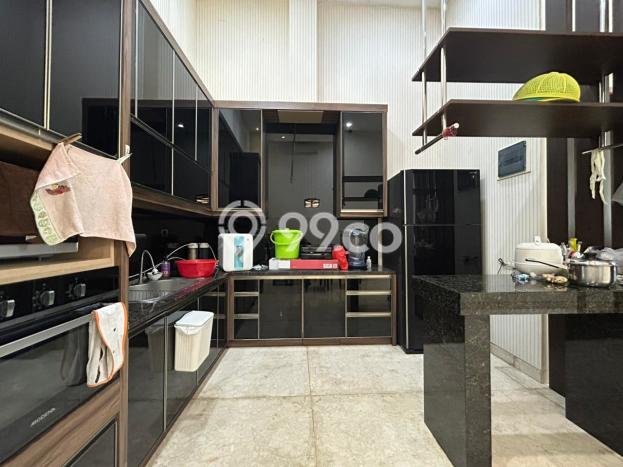 Rumah Elit Modern Tanpa Renovasi di Muara Karang Jakarta Utara Rumah Elit Modern Tanpa Renovasi di Muara Karang Jakarta Utara