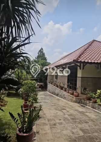 Rumah Elit Modern Tanpa Renovasi di Lebak Bulus Jakarta Selatan Rumah Elit Modern Tanpa Renovasi di Lebak Bulus Jakarta Selatan