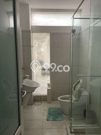 Siap Huni Rumah Mewah 4 Kamar di Kebayoran Baru Dekat ke Mana Pun Siap Huni Rumah Mewah 4 Kamar di Kebayoran Baru Dekat ke Mana Pun