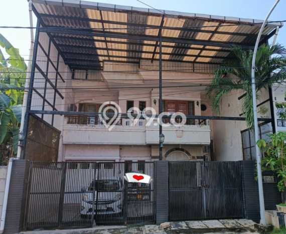 Ready to Use! Premium House LT 228m2 Desain Modern di Surabaya Kota Ready to Use! Premium House LT 228m2 Desain Modern di Surabaya Kota
