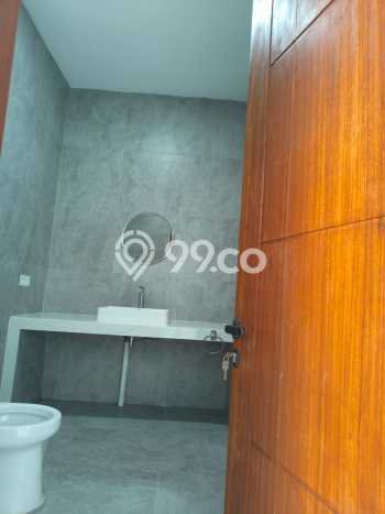 Tempat Ideal! Vila di , Dimensi 500m2m², Area Asri dan aman Tempat Ideal! Vila di , Dimensi 500m2m², Area Asri dan aman