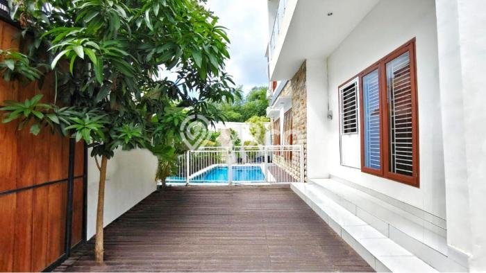 Rumah Luxury Modern Siap Huni di Jimbaran Badung Rumah Luxury Modern Siap Huni di Jimbaran Badung