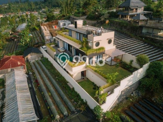 HARGA MENARIK! Vila Kawasan , Luas 595m2m², Area Premium dengan akses bagus HARGA MENARIK! Vila Kawasan , Luas 595m2m², Area Premium dengan akses bagus