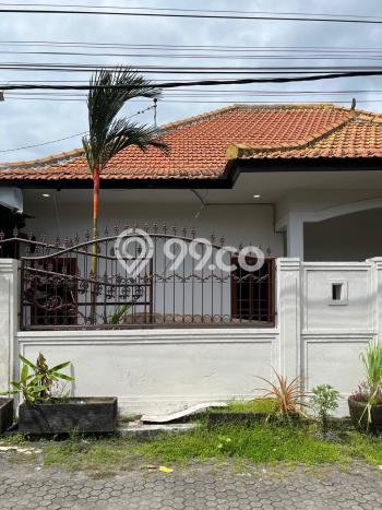 Rumah Elit LB 250m2 Siap Huni Desain Elegan di Kerobokan, Badung Rumah Elit LB 250m2 Siap Huni Desain Elegan di Kerobokan, Badung