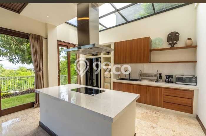 Vila Tenang di , Ukuran 556m2m², Akses ke beragam fasilitas Vila Tenang di , Ukuran 556m2m², Akses ke beragam fasilitas