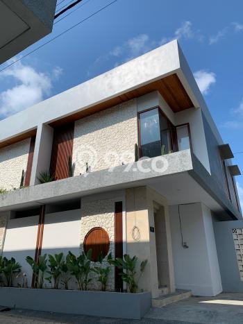Rumah PREMIUM! di , Badung, Luas 113m2m² LB 120m2m², HARGA SPESIAL Rumah PREMIUM! di , Badung, Luas 113m2m² LB 120m2m², HARGA SPESIAL