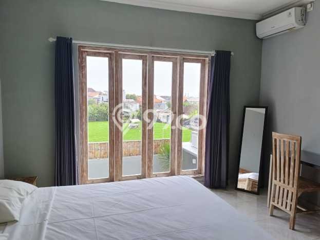 DIJUAL! Vila Kawasan , Area 200m2m², Posisi Strategis DIJUAL! Vila Kawasan , Area 200m2m², Posisi Strategis