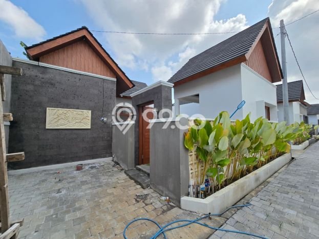 KESEMPATAN EMAS! Vila Kawasan , Luas 112m2m², Area Potensial dengan nilai naik KESEMPATAN EMAS! Vila Kawasan , Luas 112m2m², Area Potensial dengan nilai naik