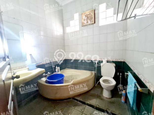 For Sale! Luxury House LT 304m2 Desain Elegan di Penanggungan For Sale! Luxury House LT 304m2 Desain Elegan di Penanggungan
