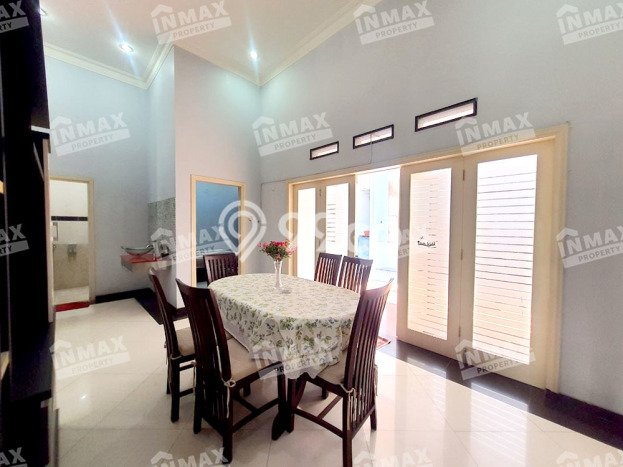 Rumah Kontrakan Malang LT 240m2 LB 200m2 Kawasan Permata Jingga Rumah Kontrakan Malang LT 240m2 LB 200m2 Kawasan Permata Jingga