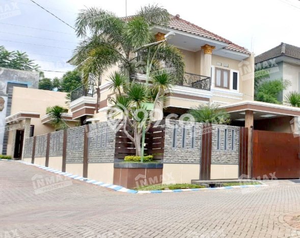 Vila Kawasan Batu, Area 230m2m², Dekat ke beragam keperluan Vila Kawasan Batu, Area 230m2m², Dekat ke beragam keperluan