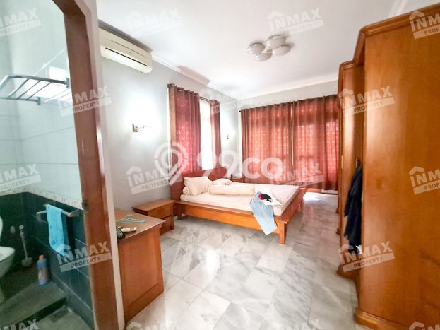 For Sale! Luxury House LT 304m2 Desain Elegan di Penanggungan For Sale! Luxury House LT 304m2 Desain Elegan di Penanggungan