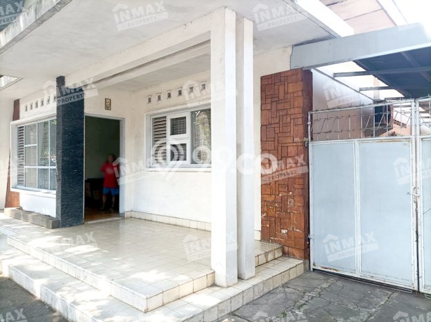 Dijual Rumah Mewah Elegan Dengan View Eksklusif di Buring, Malang Dijual Rumah Mewah Elegan Dengan View Eksklusif di Buring, Malang