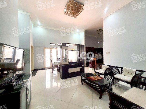 Rumah Kontrakan Malang LT 240m2 LB 200m2 Kawasan Permata Jingga Rumah Kontrakan Malang LT 240m2 LB 200m2 Kawasan Permata Jingga