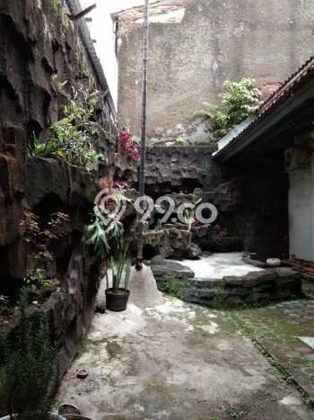 Rumah Luxury Modern Siap Huni di Terusan Buah Batu Bandung Rumah Luxury Modern Siap Huni di Terusan Buah Batu Bandung