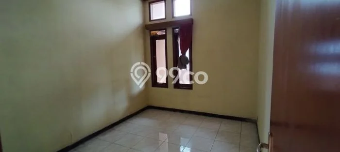 Disewakan Rumah Harga Terjangkau di Moch Toha Bandung dengan 4 Kamar Tidur Disewakan Rumah Harga Terjangkau di Moch Toha Bandung dengan 4 Kamar Tidur