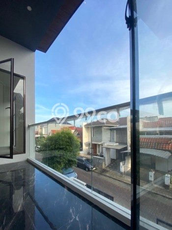 Jual Rumah Luas Elegan Dengan View Eksklusif di Citraland, Surabaya Jual Rumah Luas Elegan Dengan View Eksklusif di Citraland, Surabaya