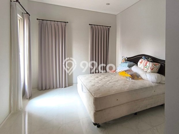 Dijual Rumah Luas Megah Dengan View Cantik di Surabaya Kota, Surabaya Dijual Rumah Luas Megah Dengan View Cantik di Surabaya Kota, Surabaya