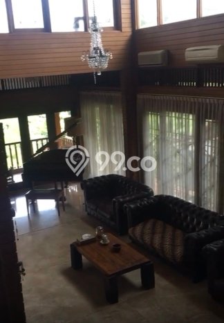Rumah Elit Modern Tanpa Renovasi di Cinere Jakarta Selatan Rumah Elit Modern Tanpa Renovasi di Cinere Jakarta Selatan