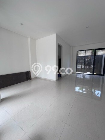 Ruko Dijual di Tangerang LT 99m2 & LB 190m2 Lokasi Terbaik! Ruko Dijual di Tangerang LT 99m2 & LB 190m2 Lokasi Terbaik!
