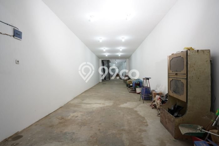 INVESTASI POTENSIAL! Ruko Kawasan Tambora, Luas 380m², Tingkat ROI Tinggi INVESTASI POTENSIAL! Ruko Kawasan Tambora, Luas 380m², Tingkat ROI Tinggi