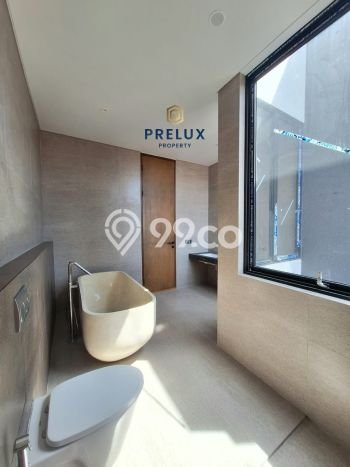Rumah Mewah LB 450m2 Siap Huni Desain Elegan di Kemang, Jakarta Selatan Rumah Mewah LB 450m2 Siap Huni Desain Elegan di Kemang, Jakarta Selatan